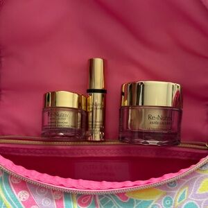 Estée Lauder RE-NUTRIV
ULTIMATE DIAMOND CREAM 15ml EYE CR
EAM 5ml SERUM 5ml